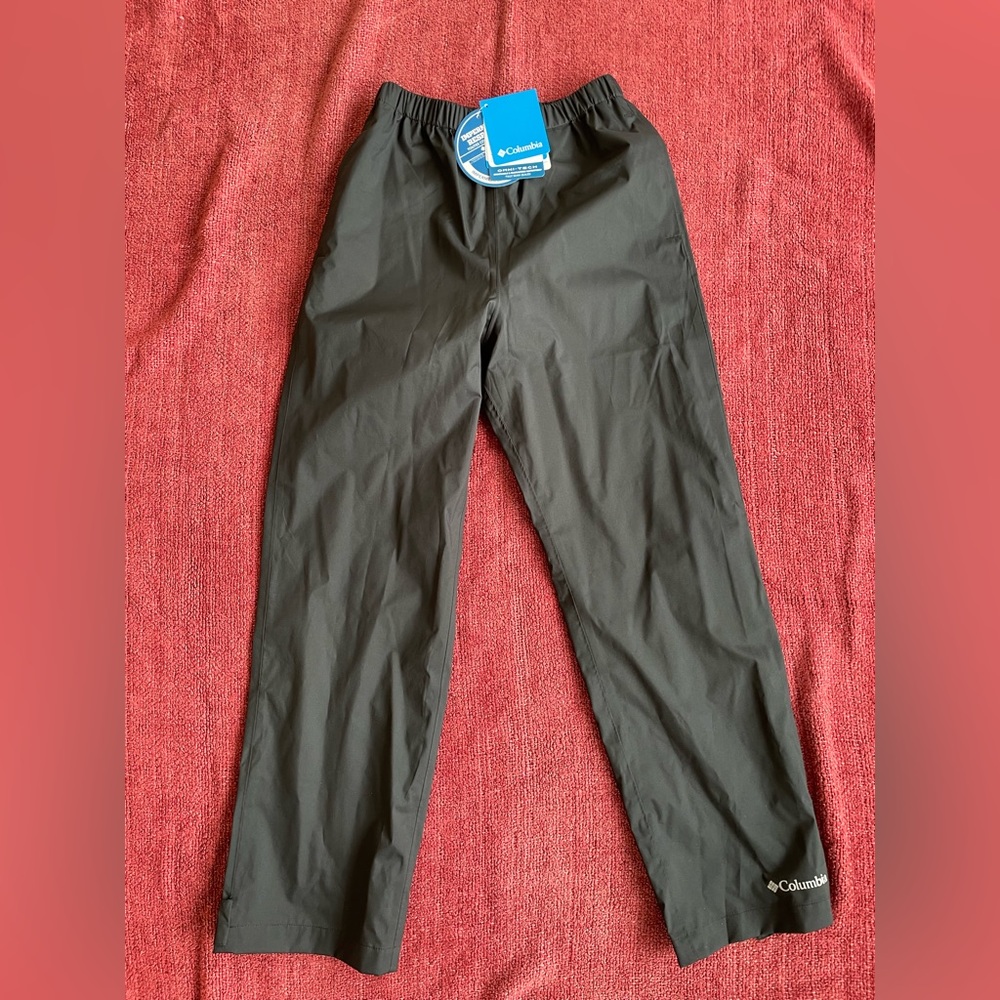 Columbia waterproof pants, great 4 rain or snow, youth medium 10/12, new w/tags